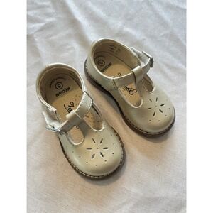 Footmates Kids Champagne Gold Leather T-Strap Mary Jane Shoes Size 5 Medium